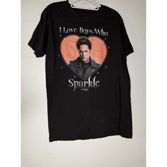 Twilight I Love Boys Who Sparkle Edward Cullen graphic t-shirt y2k - Picture 1 of 5